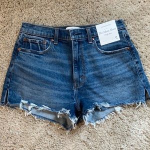 A&F high rise mom short